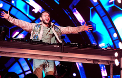 Zedd és Illenium fellépése a Fülöp-szigetek legnagyobb EDM fesztiválján