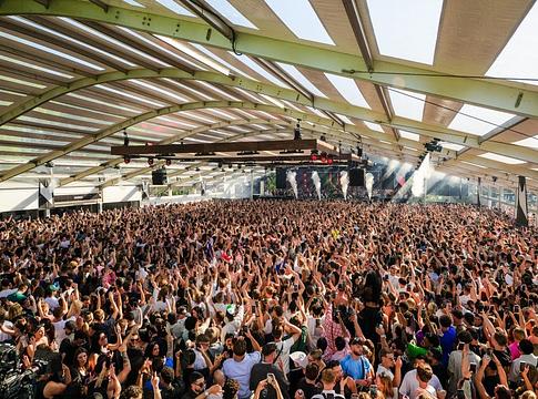 Hirtelen lefújták a Music On Festivalt Amszterdamban, visszavonták az engedélyt