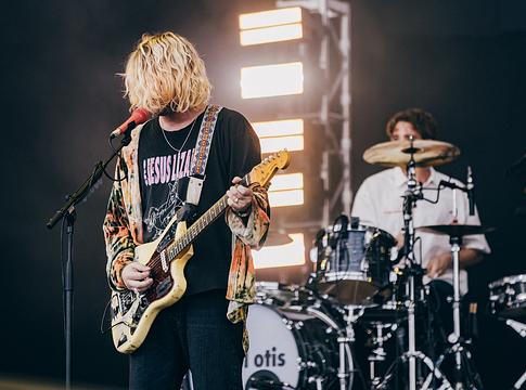 Bíróság elutasította Royel Otis gitárosának kérelmét a Reddit-ügyben