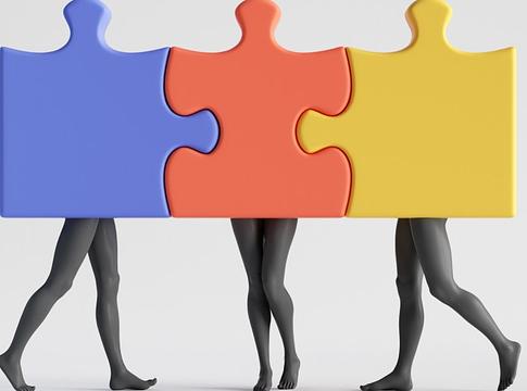 Az X generáció meglepően nyitott a többpartnerű kapcsolatokra