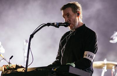 A Massive Attack koncerten támadja a Palantirt és a megfigyelési rendszereket