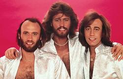 Limitált Bee Gees vinyl box érkezik „You Should Be Dancing” címmel