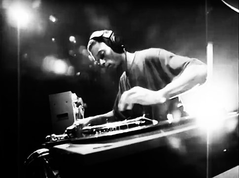 Jeff Mills ünnepli a „Live at Liquid Room” 30. évfordulóját – újrakiadás és világkörüli turné következik