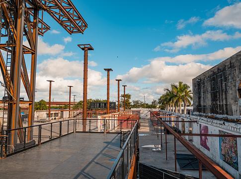 Egy matracgyárból nőtt ki Miami egyik legfontosabb klubhelyszíne