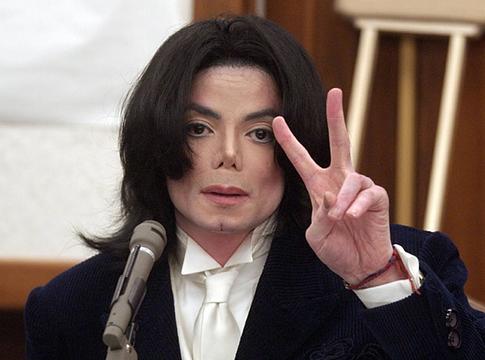 Új dátum: 2028-ra halasztották Michael Jackson állítólagos bántalmazási perét