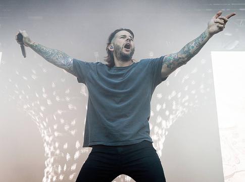 Az Avenged Sevenfold meglepetésként kiadta elektronikus hangzású Statica EP-jét