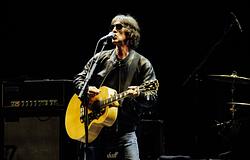 Richard Ashcroft vezetési tilalmat kapott gyorshajtás miatt