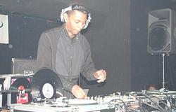 Jeff Mills legendás tokiói élő mixe végre digitálisan is elérhető