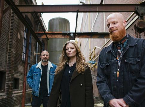 Tinlicker visszatér: új album és európai turné 2026-ban