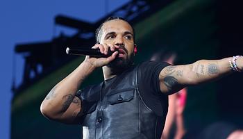 Drake tiszteletadása Ozzy Osbourne előtt megható pillanat volt Birminghamben