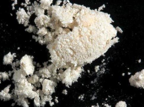 Amphetaminnal érkezett a saját tárgyalására egy férfi Németországban