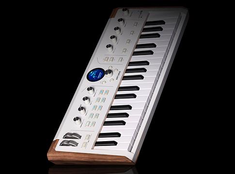 Arturia AstroLab 37 – kompakt színpadi szintetizátor a modern producereknek