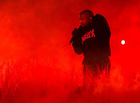 Kanye West két oroszországi stadionkoncertet ad ősszel