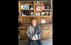 Sam Fender 35 hét után a brit kislemezlista élén