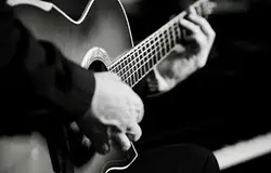 A Suno ellen folytatódik a szerzői jogi per a stream-ripping vádak miatt