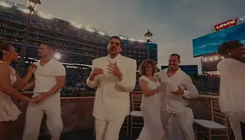 Vizsgálatot követelnek Bad Bunny Super Bowl-fellépése miatt