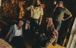 Dry Cleaning új kislemezzel jelentkezik: itt a Cruise Ship Designer