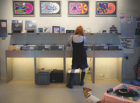 Új house és techno lemezbolt nyílt Berlin szívében