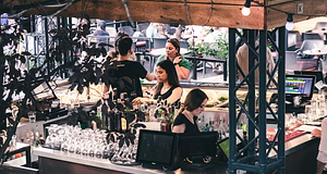 20 százalékkal nő az alkoholadó 2027-től – újabb teher a kluboknak