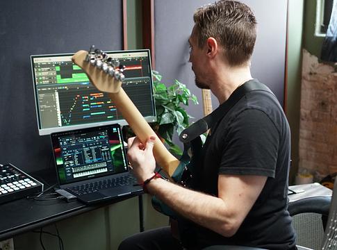 Jamstik Core: új MIDI gitár forradalmasíthatja a zenélést