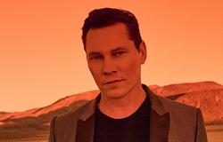 Tiësto új fejezetet nyit: elindult a Prismatic Rádió