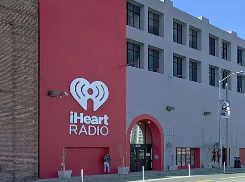Egyezséggel zárult az iHeartMedia elleni payola-vizsgálat