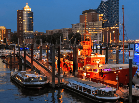 Illegális rave-ek Hamburg kikötőjében: szabadság vagy szabályszegés?