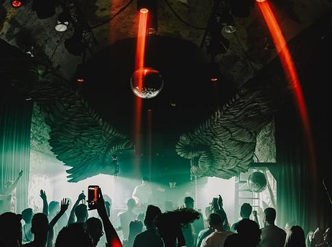 A wuppertali Butan Club visszaszól: kevesebb telefon, több közös élmény