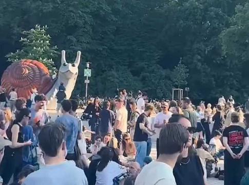 Zajvita robbant ki a müncheni szabadtéri rave-ek körül