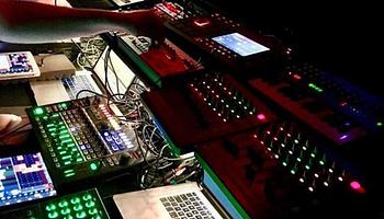 Újranyit a Holy Poly techno klub Osnabrückben – új koncepcióval és retró Arcade Roommal