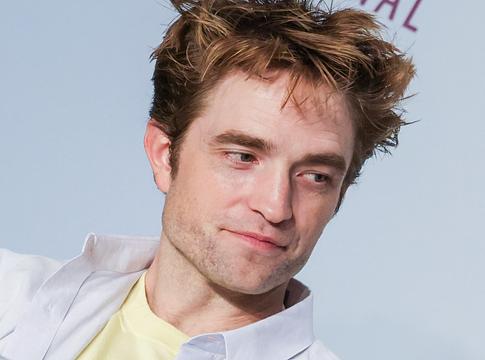 Robert Pattinson zenészkarrierbe kezd – hét új dalt regisztrált