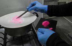 A „pink kokain” terjedése: divatszín mögött halálos kockázat