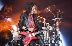Joe Perry legendákkal tért vissza: elindult a The Joe Perry Project amerikai turnéja