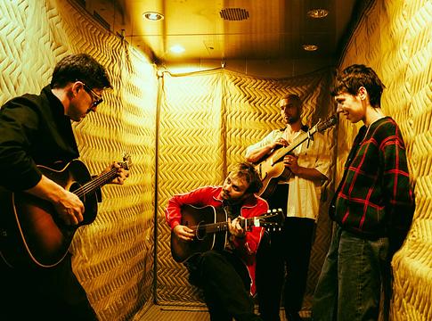 Marcus Mumford közreműködésével érkezett a Divorce új dala, az ‘Antarctica’