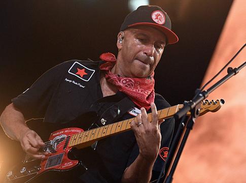 Tom MOREllo újabb európai dátumokat mond le édesanyja kórházi kezelése miatt