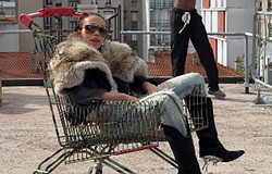 Lezárult FKA twigs és Shia LaBeouf jogvitája