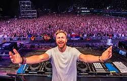 David Guetta elismerte a Tomorrowland stáb hősies munkáját