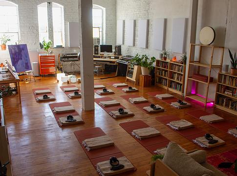 Légzés és hangterápia: így oldható a kreatív blokk