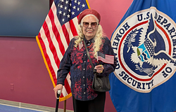 Joni Mitchell 62 év után amerikai állampolgár lett