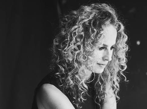 Monika Kruse szorongása visszatért, lemondta a nürnbergi Open Airt