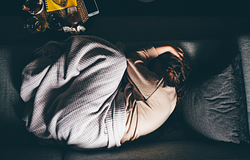 Testem ritmusa: egy dal a láthatatlan küzdelmekről