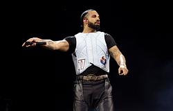 Drake egyszerre három albumot dobott ki: Iceman, Habibti és Maid of Honour