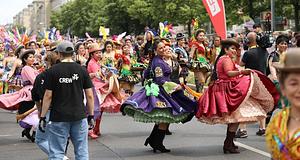 Veszélyben a Karneval der Kulturen: 250 ezer euró hiányzik a berlini fesztiválhoz