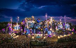 Tomorrowland 2025: történelmet ír Charlotte de Witte, otthonról is követhető az 'Orbyz' varázslat