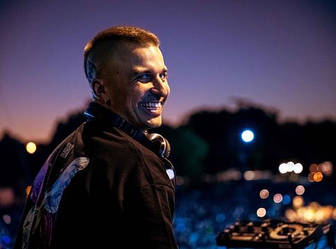 Michael Bibi megható gesztussal tért vissza a Royal Marsden Kórházba