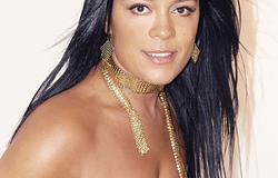 Harminc év után ismét listavezető a „Don’t Give Me Your Life”