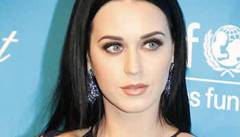 Katy Perry közel 5 millió dollárt húzott be a villaper lezárásával