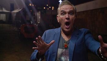 Morrissey saját nevére cseréli a The Smiths-logót az új pólókon