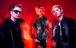 Muse: funkos, french house-os új dal – itt a Nightshift Superstar
