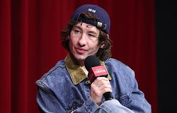 Barry Keoghan visszautasítja a megcsalásról szóló pletykákat: „A narrative that’s not true”